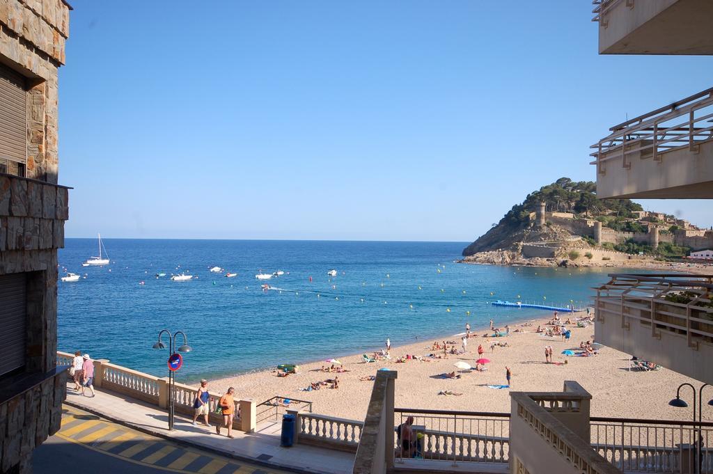 Lets Holidays Tossa De Mar Beach Apartment Exterior photo