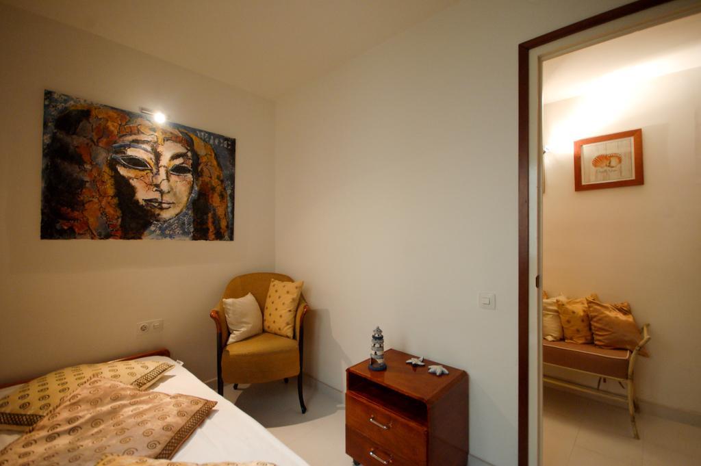 Lets Holidays Tossa De Mar Beach Apartment Exterior photo