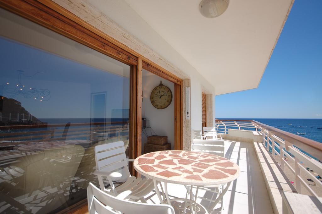 Lets Holidays Tossa De Mar Beach Apartment Exterior photo