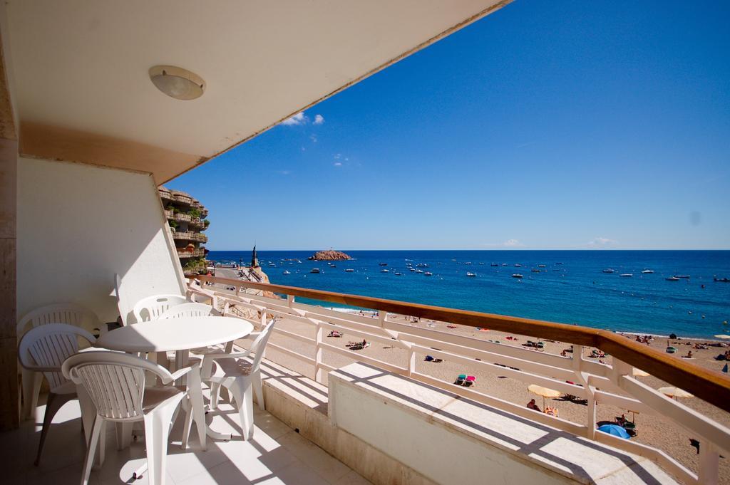 Lets Holidays Tossa De Mar Beach Apartment Exterior photo